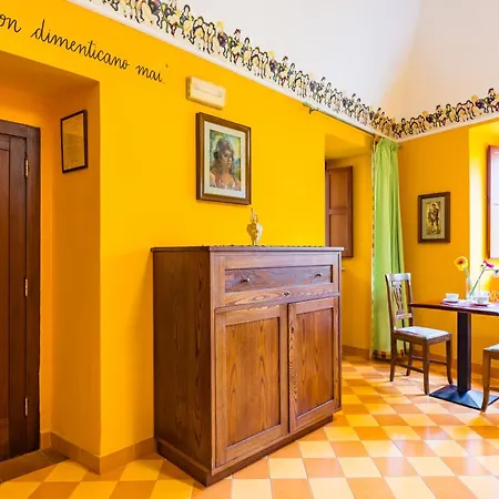 Orchid Corner Bed & Breakfast 3*