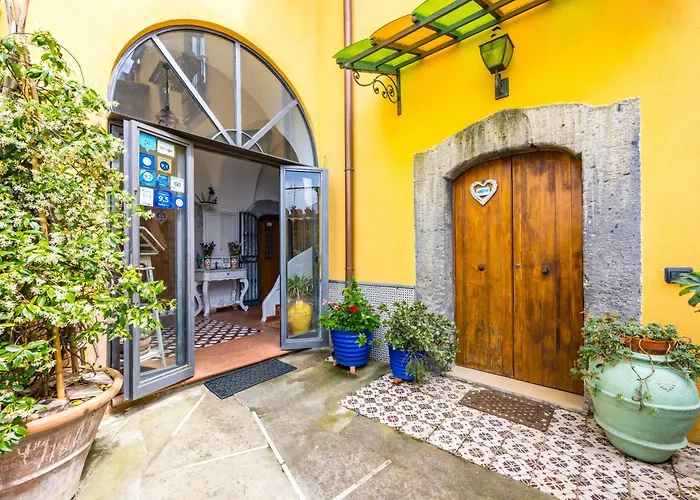 Orchid Corner Bed & Breakfast 4*