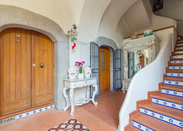 Orchid Corner Bed & Breakfast 4*
